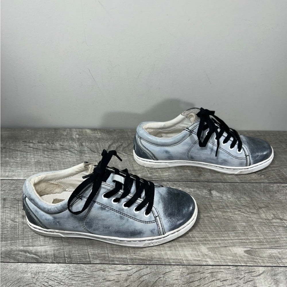 UGG 1006829 Tomi Women’s Distressed Gray Leather Sneakers Tennis Shoes Size 6.5